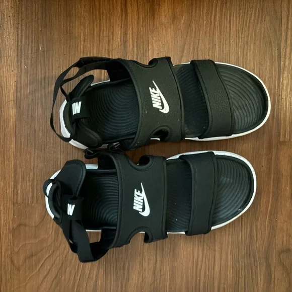 Nike Women's Sneakers - Pink and Gray - Picture 5 of 5